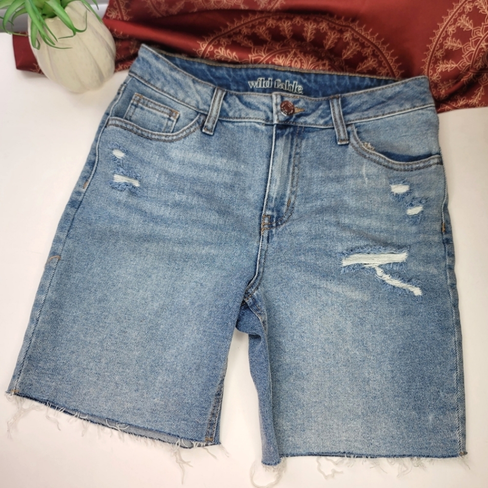 Wild Fable High Rise Shorts Bermuda Length Denim Distressed Size 4